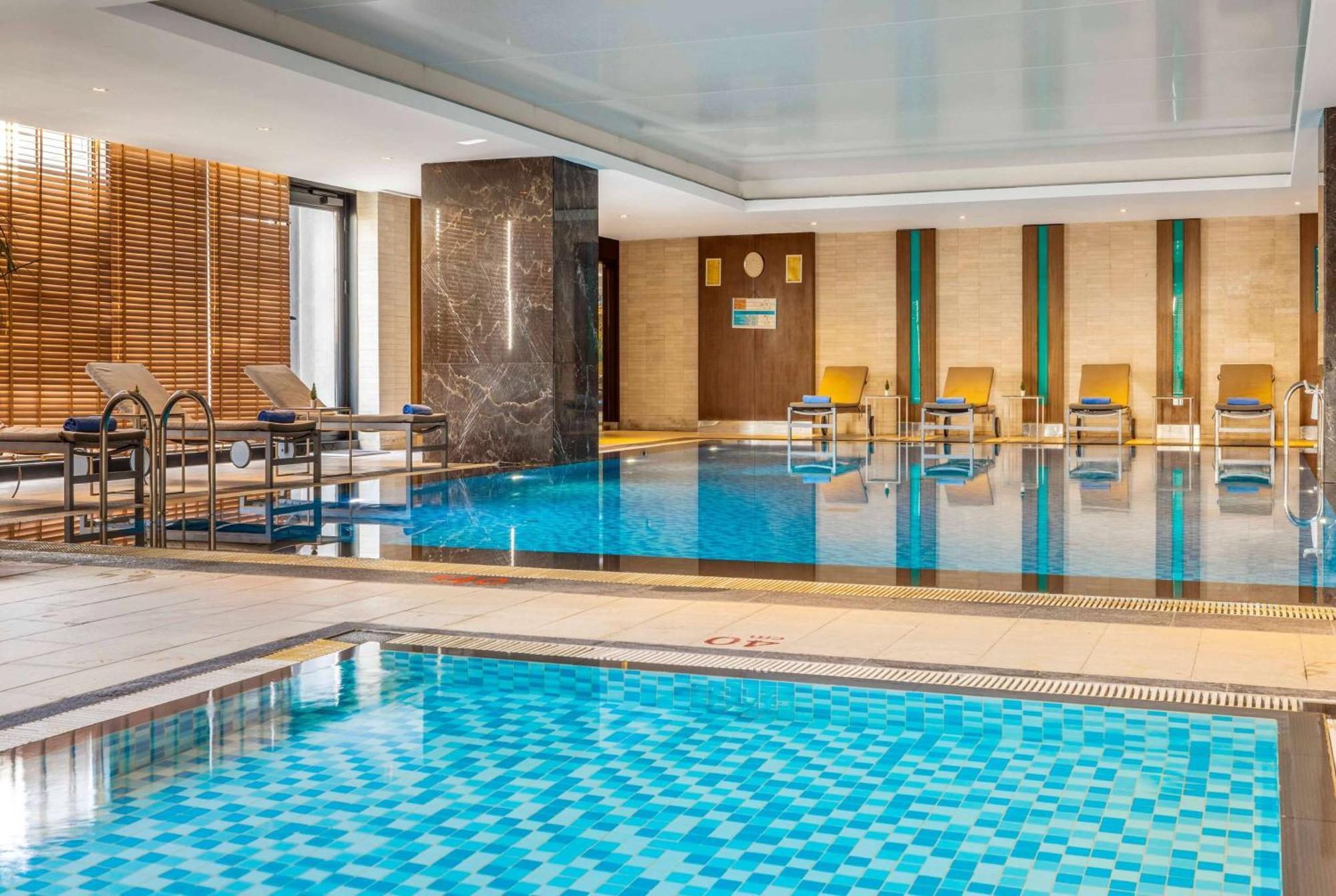 Ramada Plaza By Wyndham Tekstilkent Готель 5*
